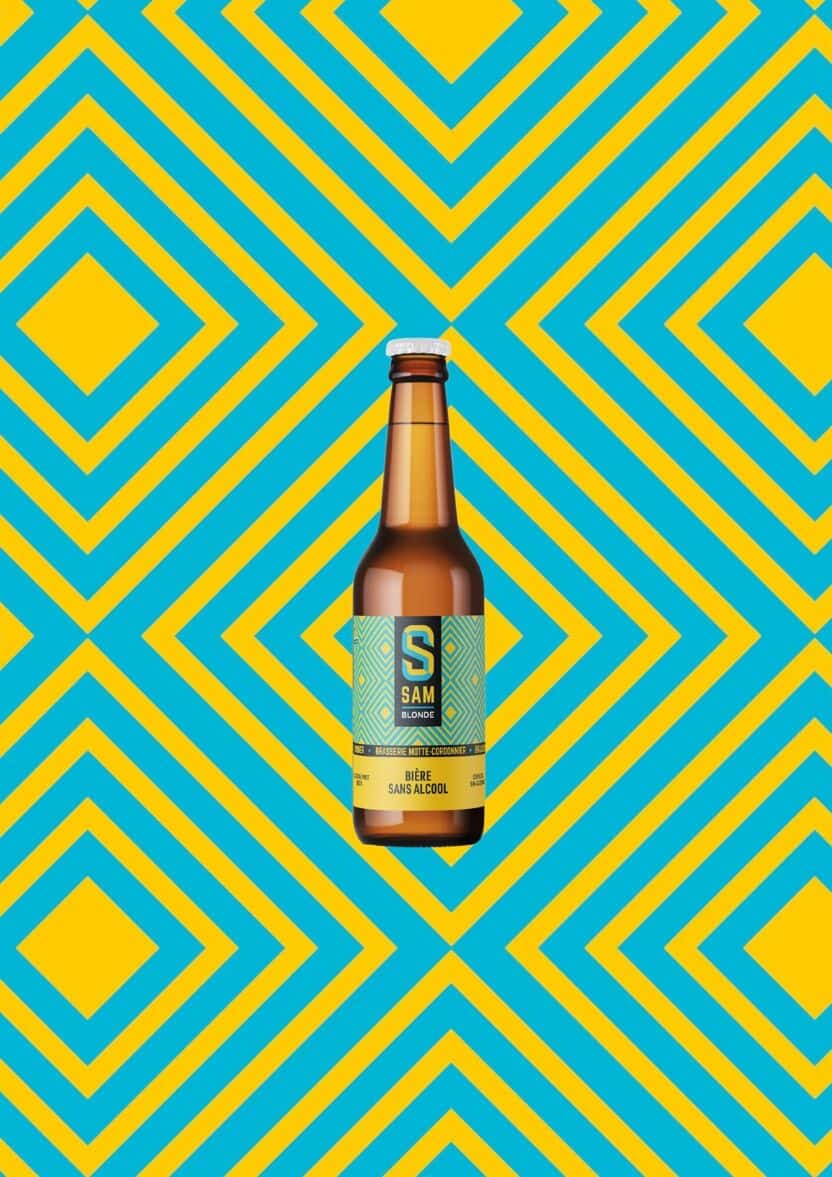 3825b791e3a5a28f4e4d69d69b29b762.jpeg SAM Blonde sans alcool 0,5% 33cl - Blonde